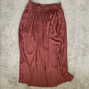 Uniqlo midi skirt